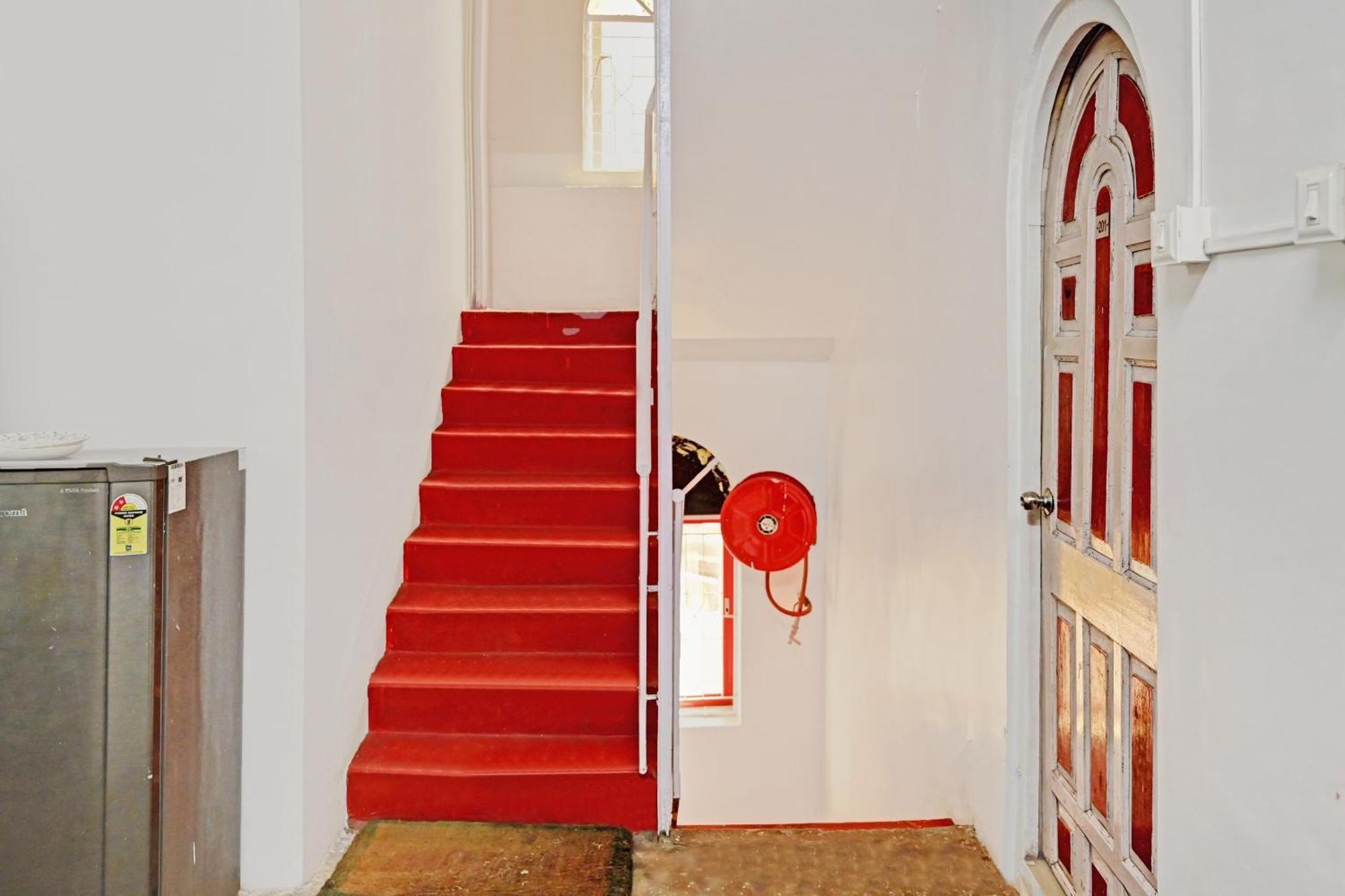 Hotel O Om Shanti Inn Καλκούτα Εξωτερικό φωτογραφία